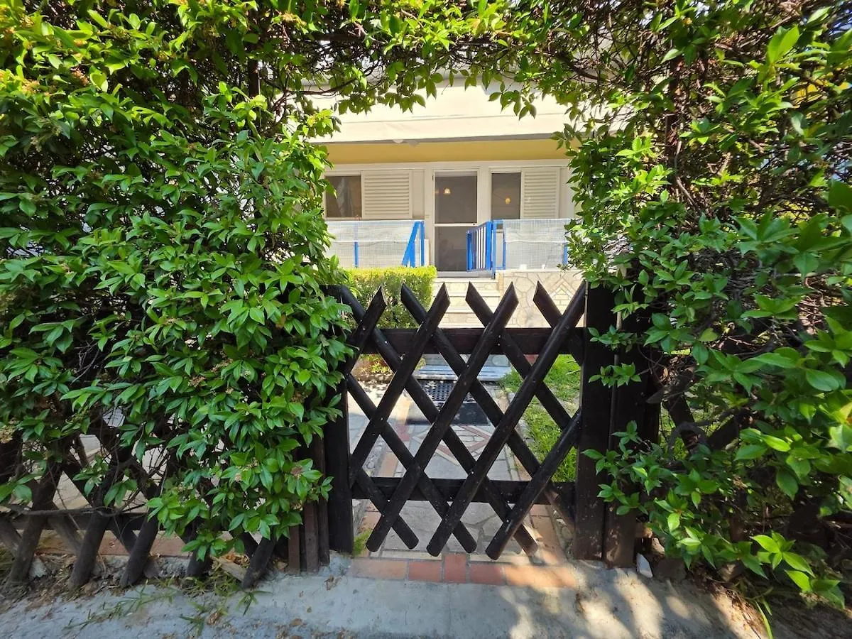 Gardens Beach Villa, Pefkochori 0*,  Greece
